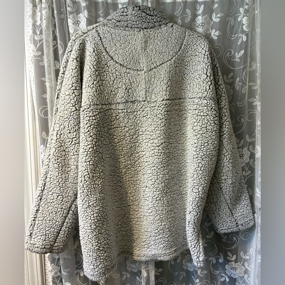 Gray Sherpa Fleece Sweater size xl - Picture 4 of 4